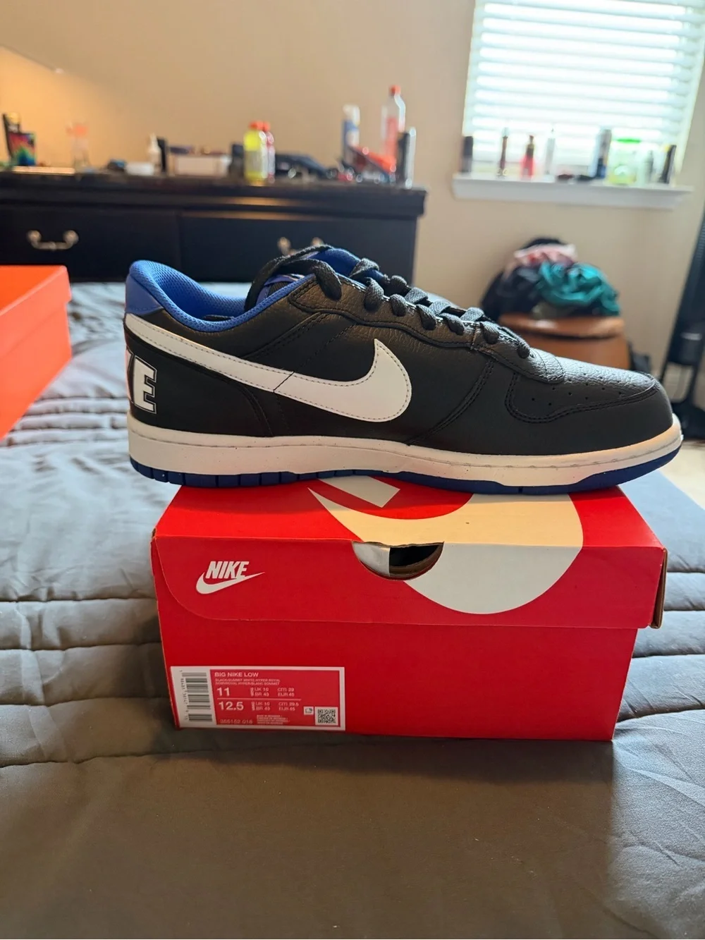 Nike Men’s Low-Top Sneakers - Black White Blue